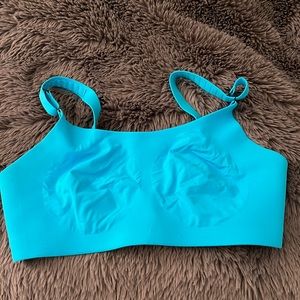 MOVING SALE MAKE OFFERS! Lululemon Booby Bracer in Spry Blue 38DD